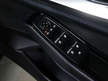 RENAULT AUSTRAL 1.2 Austral Techno Espirit Alpine HEV Auto 5dr