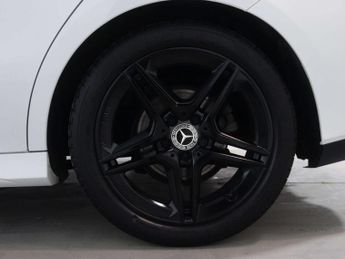 MERCEDES-BENZ CLA 1.3 CLA 180 AMG Line Premium Plus Auto 4dr