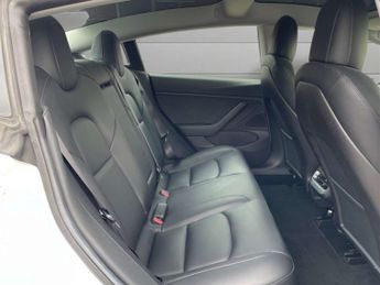 TESLA MODEL 3 Model 3 Long Range AWD 4WD 4dr