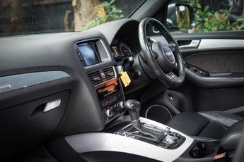 Audi Q5 2.0 Q5 S Line+ TFSI Quattro Auto 4WD 5dr