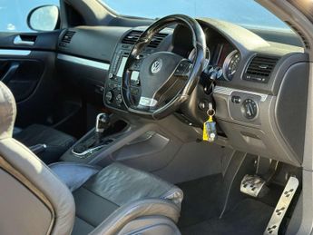 Volkswagen Golf 3.2 Golf R32 Semi-Auto 4WD 3dr