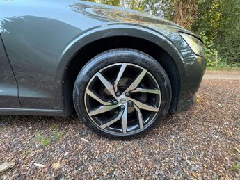 VOLVO V60 2.0 V60 Momentum Pro D3 Auto 5dr