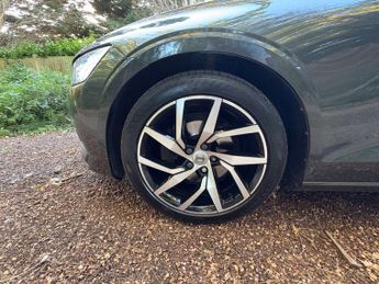 VOLVO V60 2.0 V60 Momentum Pro D3 Auto 5dr