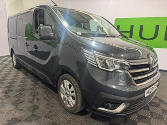 Renault Trafic 2.0 Trafic LL30 Sport Blue dCi Auto Minibus 9 Seat