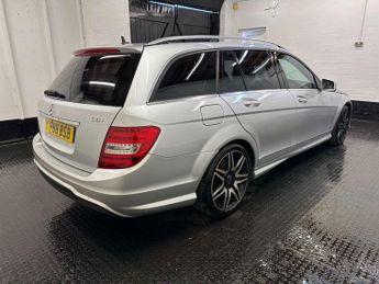 Mercedes-Benz C-CLASS 2.1 C220 AMG Sport+ CDi BlueEfficiency Auto 5dr
