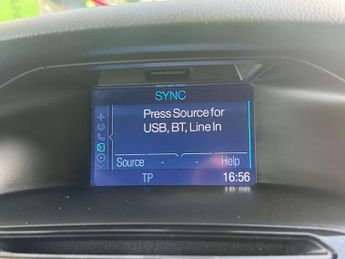 FORD FOCUS 1.6 Focus Titanium Navigator Auto 5dr