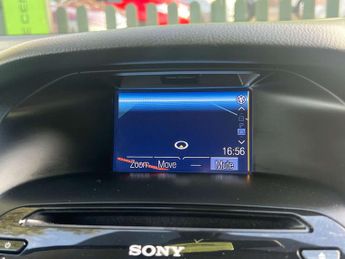 FORD FOCUS 1.6 Focus Titanium Navigator Auto 5dr