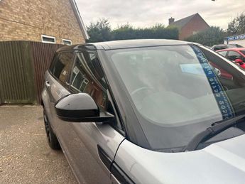 LAND ROVER RANGE ROVER EVOQUE 2.2 Range Rover Evoque Dynamic SD4 Auto 4WD 5dr