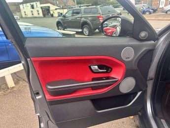 LAND ROVER RANGE ROVER EVOQUE 2.2 Range Rover Evoque Dynamic SD4 Auto 4WD 5dr