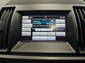 LAND ROVER FREELANDER 2.2 Freelander Luxury HSE SD4 Auto 4WD 5dr