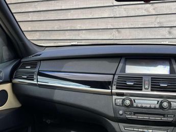 BMW X5 M 4.4i V8 Steptronic xDrive Euro 5 5dr