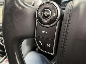 Land Rover RANGE ROVER 4.4 SD V8 Autobiography SUV 5dr Diesel Auto 4WD Euro 5 (339 ps)