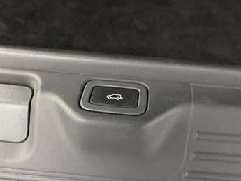 Land Rover RANGE ROVER 4.4 SD V8 Autobiography SUV 5dr Diesel Auto 4WD Euro 5 (339 ps)