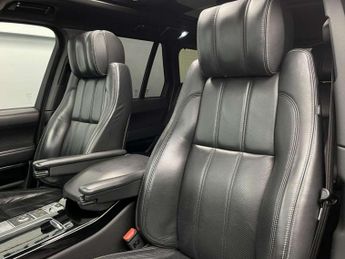 Land Rover RANGE ROVER 4.4 SD V8 Autobiography SUV 5dr Diesel Auto 4WD Euro 5 (339 ps)