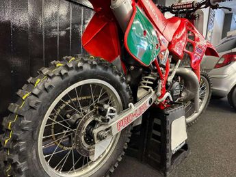 Honda CR250 1988 Honda 250cc Motocross Bike