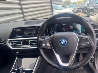 BMW 3 SERIES 2.0 330e SE Professional Auto 5dr