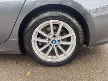 BMW 3 SERIES 2.0 330e SE Professional Auto 5dr