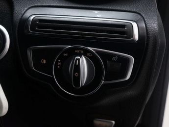 MERCEDES-BENZ C-CLASS 2.1 C 220 AMG Line D Auto 2dr
