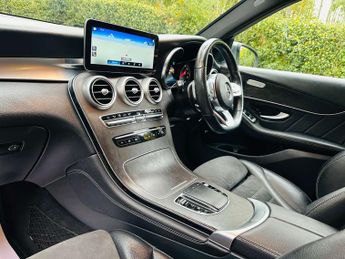 MERCEDES-BENZ GLC 2.0 GLC 300 AMG Line 4Matic Auto 4WD 5dr