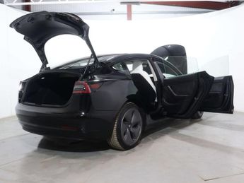 TESLA MODEL 3 Model 3 Long Range AWD 4WD 4dr