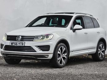 VOLKSWAGEN TOUAREG 3.0 Touareg V6 R-Line TDI BlueMotion Technology Auto 4WD 5dr