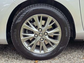 TOYOTA YARIS 1.5 Yaris Icon VVT-i HEV CVT 5dr