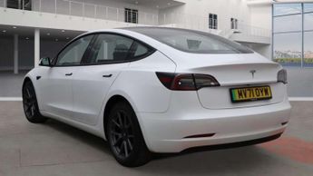 TESLA MODEL 3 Model 3 Standard-Range + 4dr