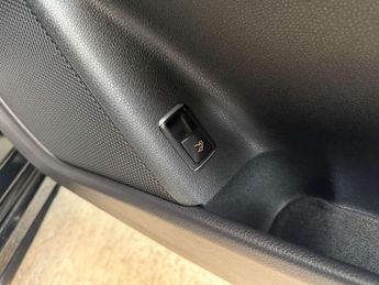 MERCEDES-BENZ CLA 1.6 CLA 180 AMG Line Auto 4dr