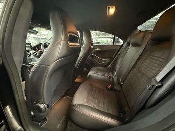 MERCEDES-BENZ CLA 1.6 CLA 180 AMG Line Auto 4dr
