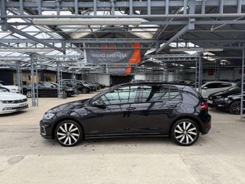 VOLKSWAGEN GOLF 1.4 Golf GTE Advance Semi-Auto 5dr