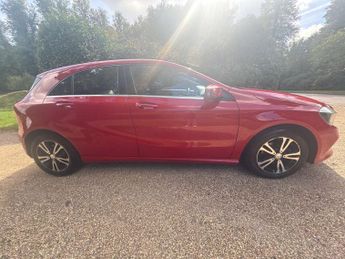 MERCEDES-BENZ A-CLASS 1.5 A 180 D SE Auto 5dr