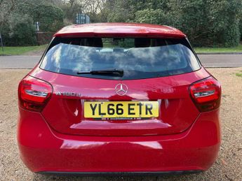 MERCEDES-BENZ A-CLASS 1.5 A 180 D SE Auto 5dr