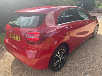 MERCEDES-BENZ A-CLASS 1.5 A 180 D SE Auto 5dr