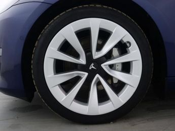TESLA MODEL 3 Model 3 Long Range AWD 4WD 4dr