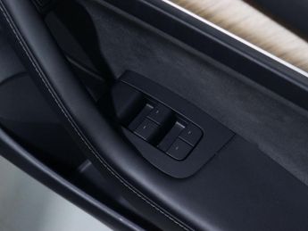 TESLA MODEL 3 Model 3 Long Range AWD 4WD 4dr