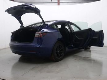TESLA MODEL 3 Model 3 Long Range AWD 4WD 4dr