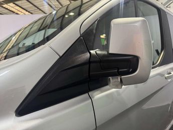 Ford Tourneo Custom 2.0 Tourneo Custom 320 Titanium EcoBlue Auto 4dr L2