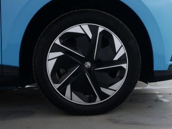 MG MG4 64kWh SE Long Range Hatchback 5dr Electric Auto (203 ps)
