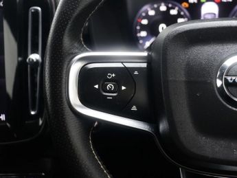 VOLVO XC40 1.5 XC40 R-Design T3 Auto 5dr