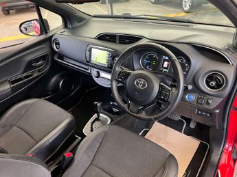 TOYOTA YARIS 1.5 Yaris Excel VVT-i HEV CVT 5dr