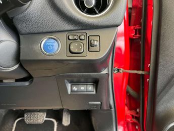 TOYOTA YARIS 1.5 Yaris Excel VVT-i HEV CVT 5dr