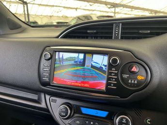 TOYOTA YARIS 1.5 Yaris Excel VVT-i HEV CVT 5dr