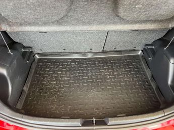 TOYOTA YARIS 1.5 Yaris Excel VVT-i HEV CVT 5dr