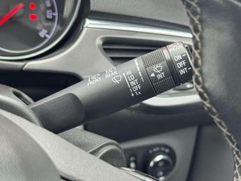 VAUXHALL CORSA 1.4 Corsa SE Automatic 3dr - NATIONAL DELIVERY*