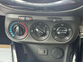 VAUXHALL CORSA 1.4 Corsa SE Automatic 3dr - NATIONAL DELIVERY*