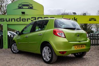 RENAULT CLIO 1.6 Clio Initiale TomTom VVT Auto 5dr