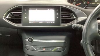 PEUGEOT 308 1.2 308 Allure PureTech S/S Auto 5dr