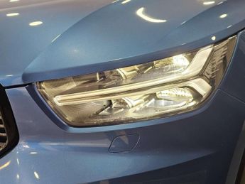 VOLVO XC40 2.0 XC40 R-Design T4 Auto 5dr