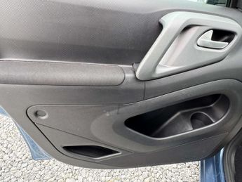 CITROEN BERLINGO MULTISPACE 1.6 Berlingo Multispace Flair Blue HDi Semi-Auto 5dr