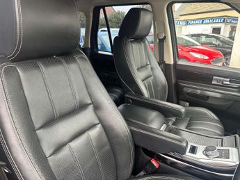 LAND ROVER RANGE ROVER SPORT 3.0 Range Rover Sport HSE Black SDV6 Auto 4WD 5dr